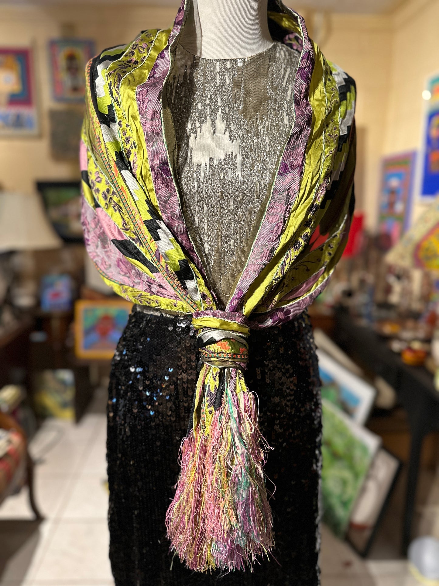 Tripp's Store / ACCESSORIES / Vintage Scarves / Wraps